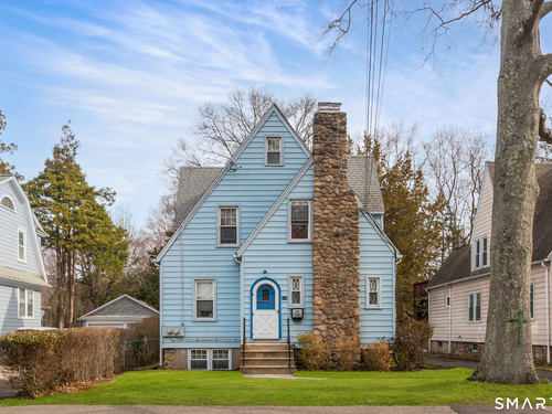  multi family home for sale located at 109 Oaklawn Avenue, Stamford, CT 06905