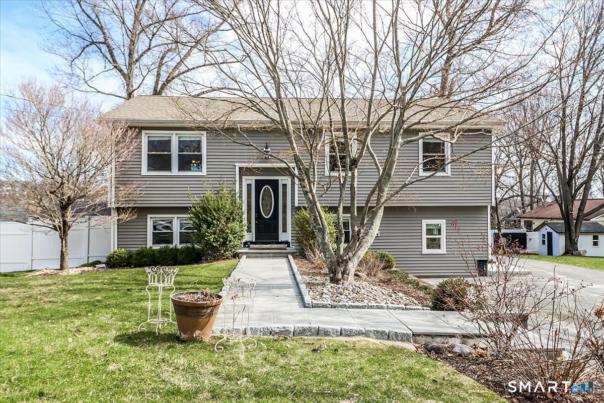 3 Ken Oaks Drive, Danbury, CT 06810 | For Sale at $585,000