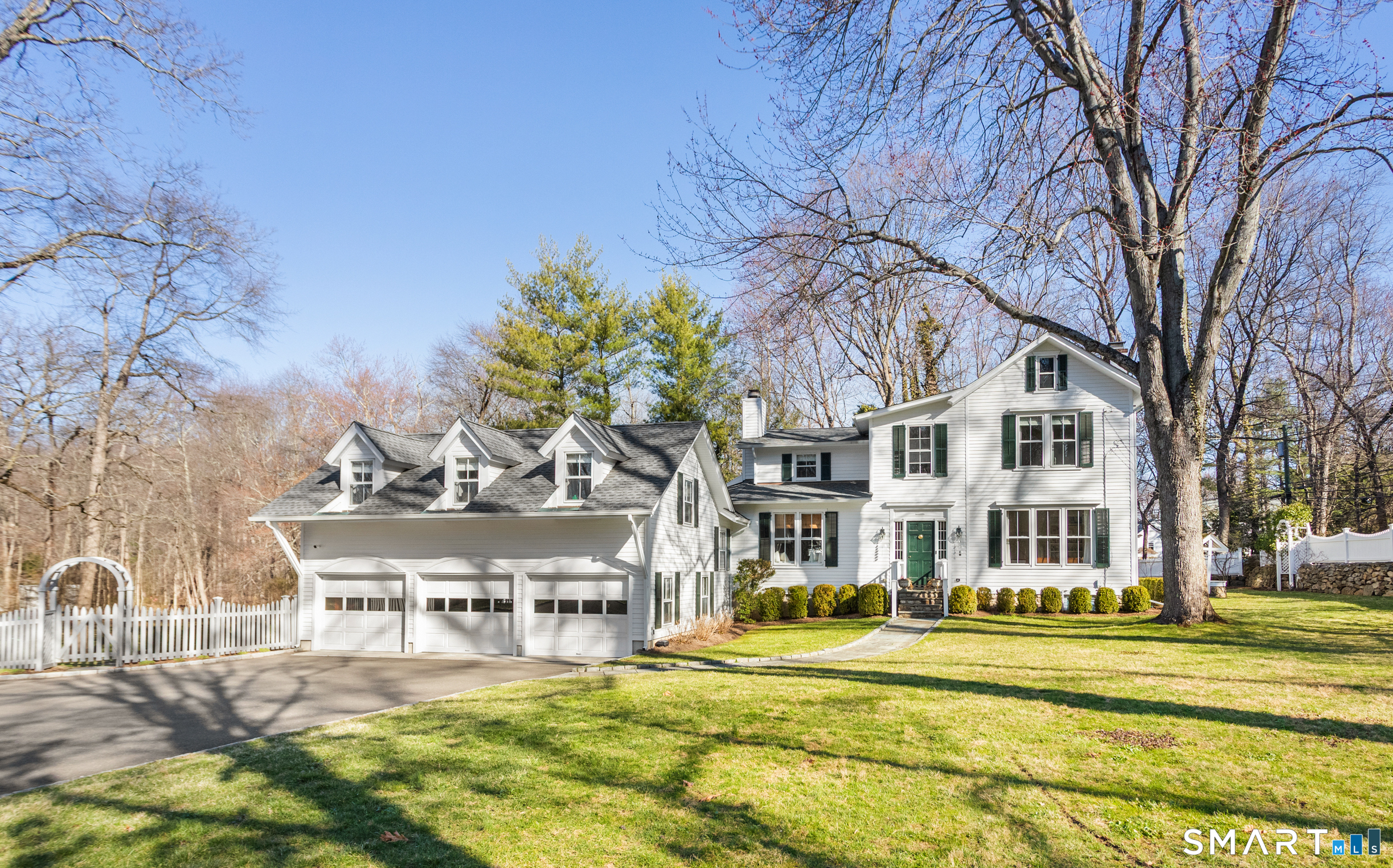 267 Brookside Road, Darien, CT 06820 | For Sale at $2,695,000