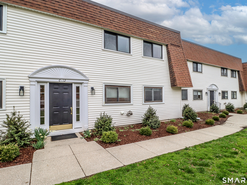  condo home for sale located at 12 Hulls Highway, 12, Fairfield, CT 06890