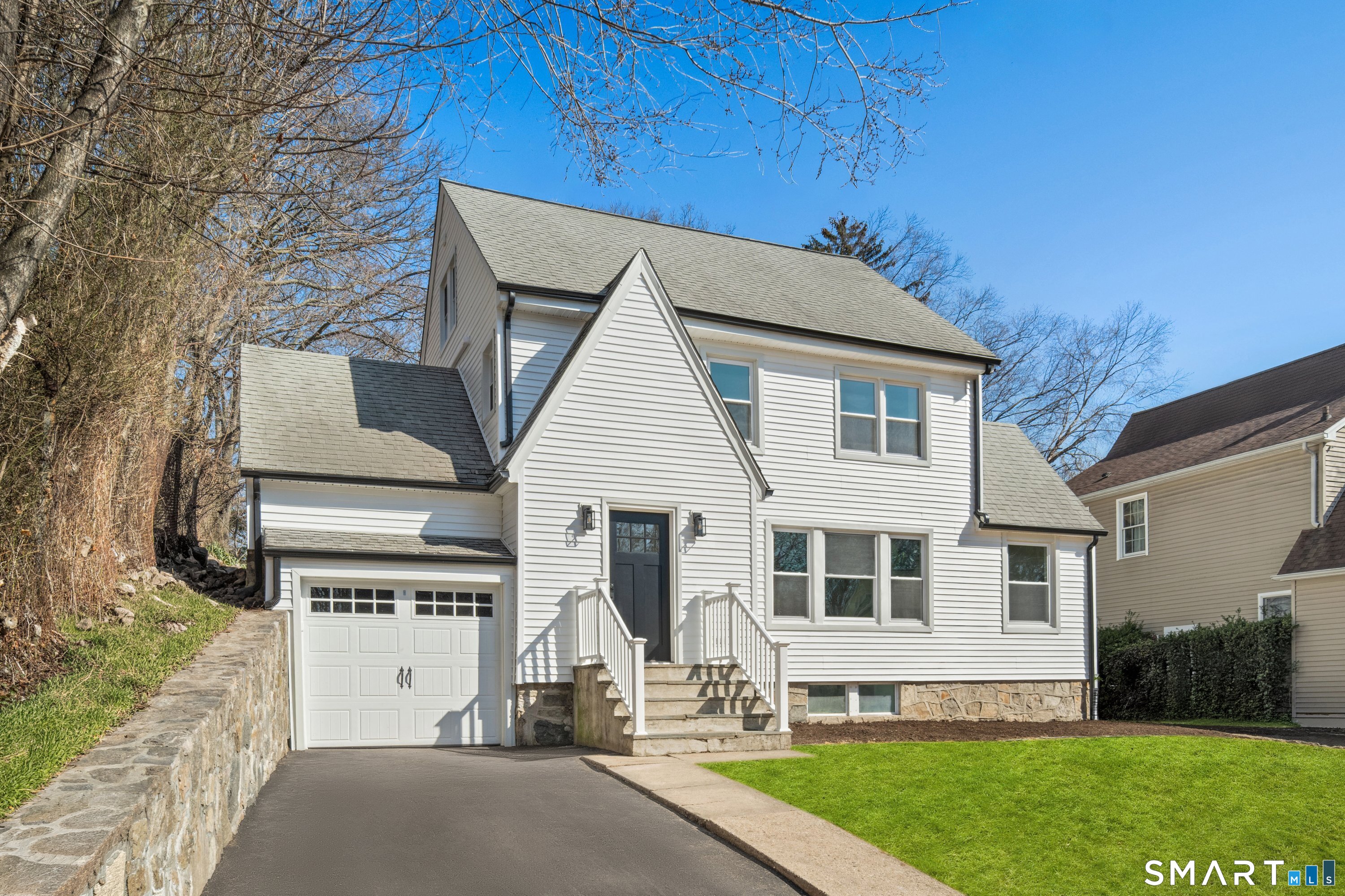 29 Pierce Place, Stamford, CT 06906 | For Sale at $989,000