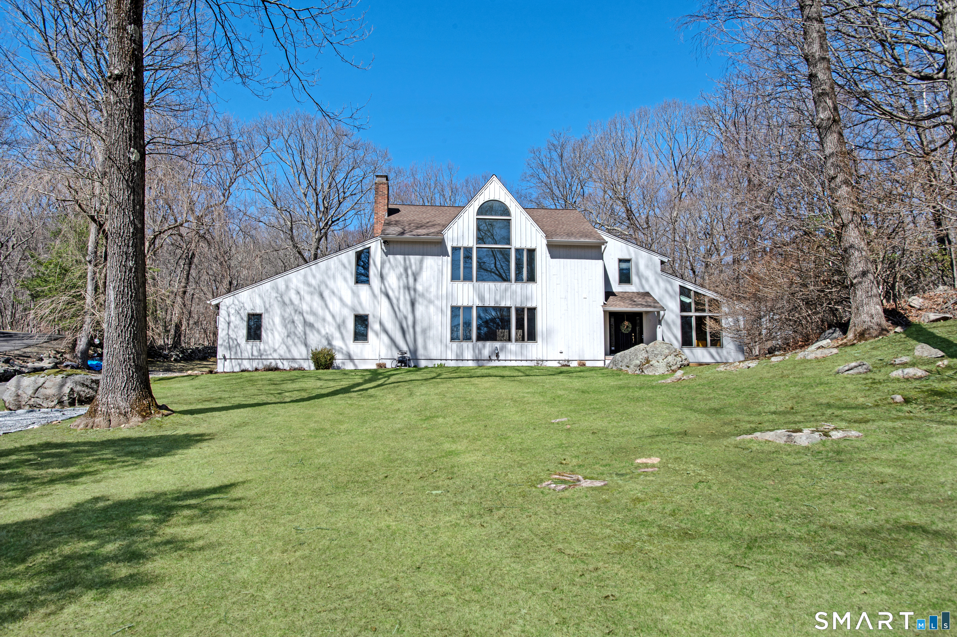 37 Ketcham Road, Ridgefield, CT 06877 | For Sale at $1,435,000