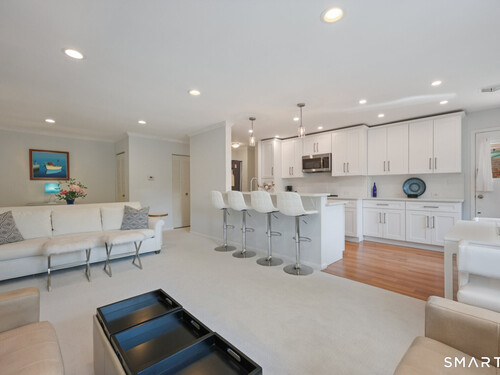  condo home for sale located at 195 Southport Woods Drive, 195, Fairfield, CT 06890