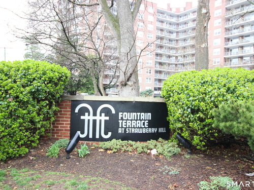  condo home for sale located at 71 Strawberry Hill Avenue, 221, Stamford, CT 06902
