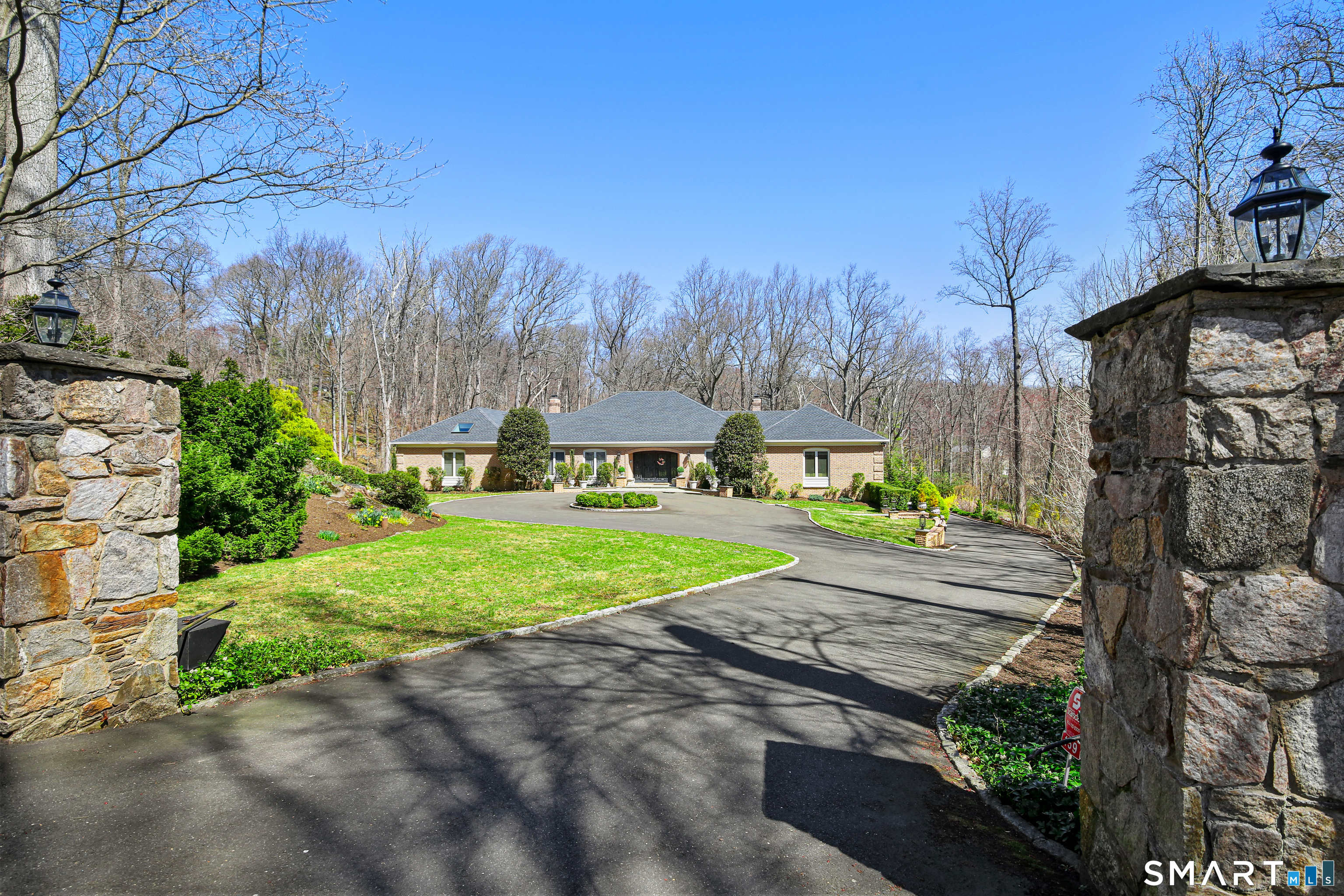 159 Long Close Road, Stamford, CT 06902 | For Sale at $2,199,900