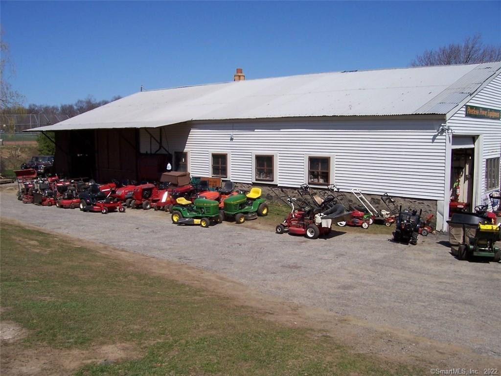 52 Gillotti Road, New Fairfield, CT 06812 | For Sale at $989,900