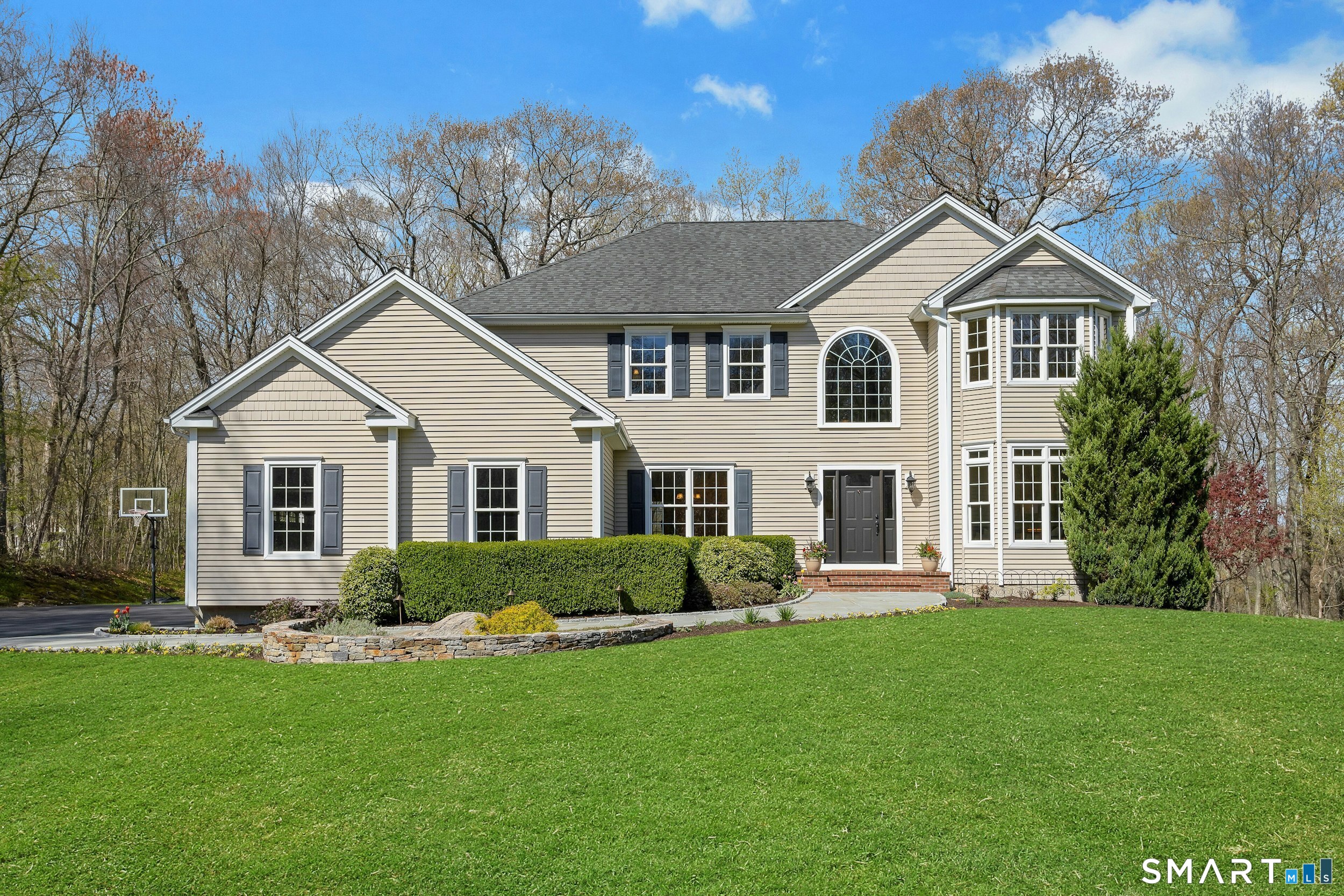 6 Hoseye Coach Road, Newtown, CT 06482 | For Sale at $975,000