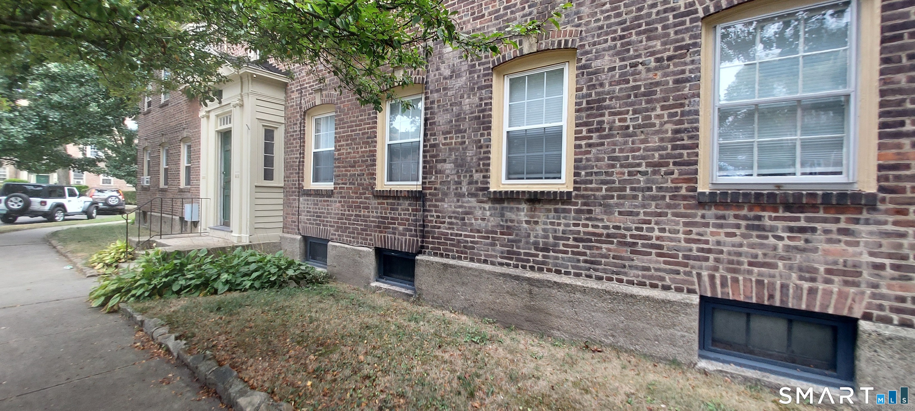 580 Wilmot Avenue, 2, Bridgeport, CT 06607 | For Sale at $111,000