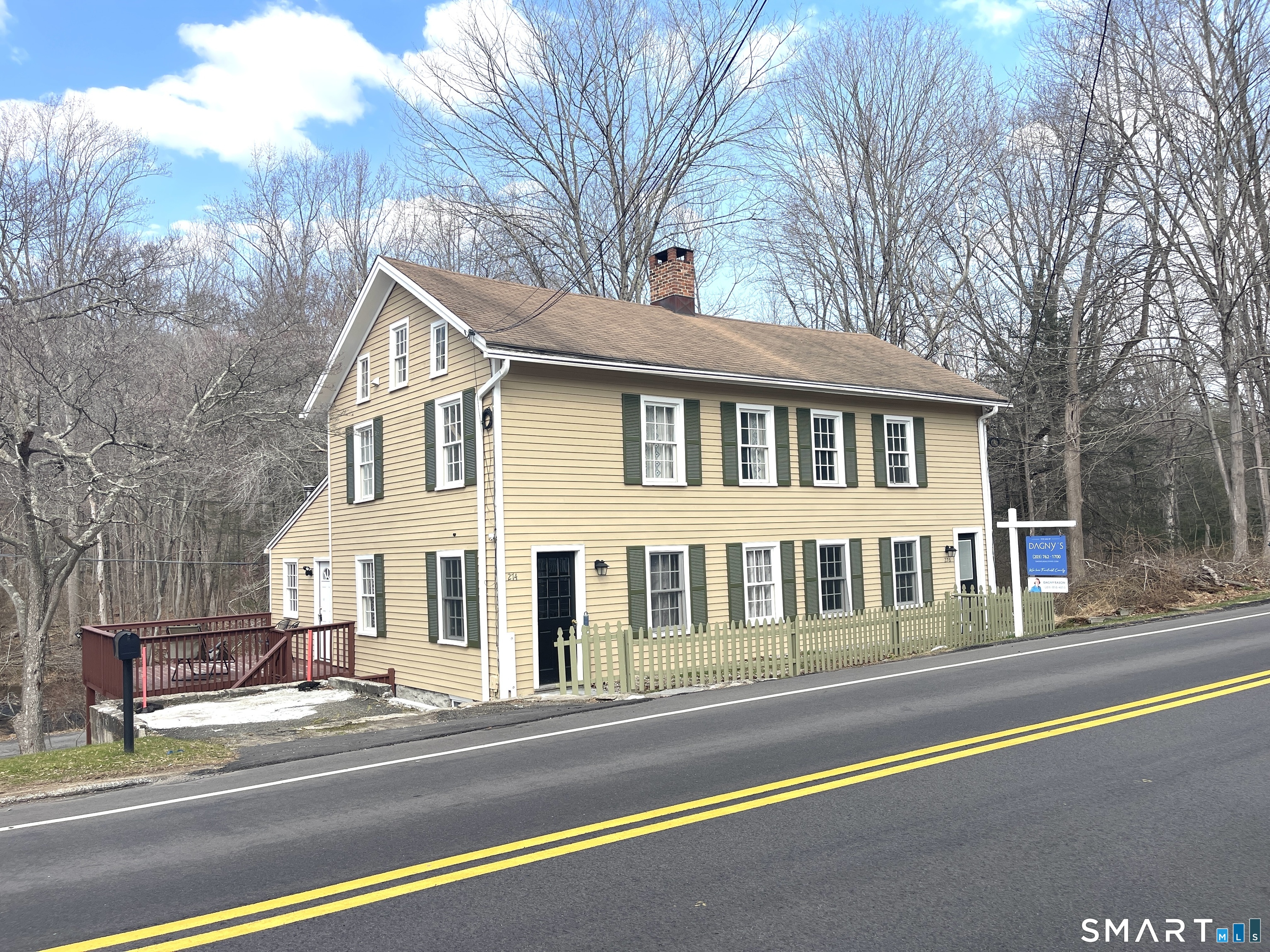 274 Lyons Plain Road, Weston, CT 06883 | For Sale at $750,000