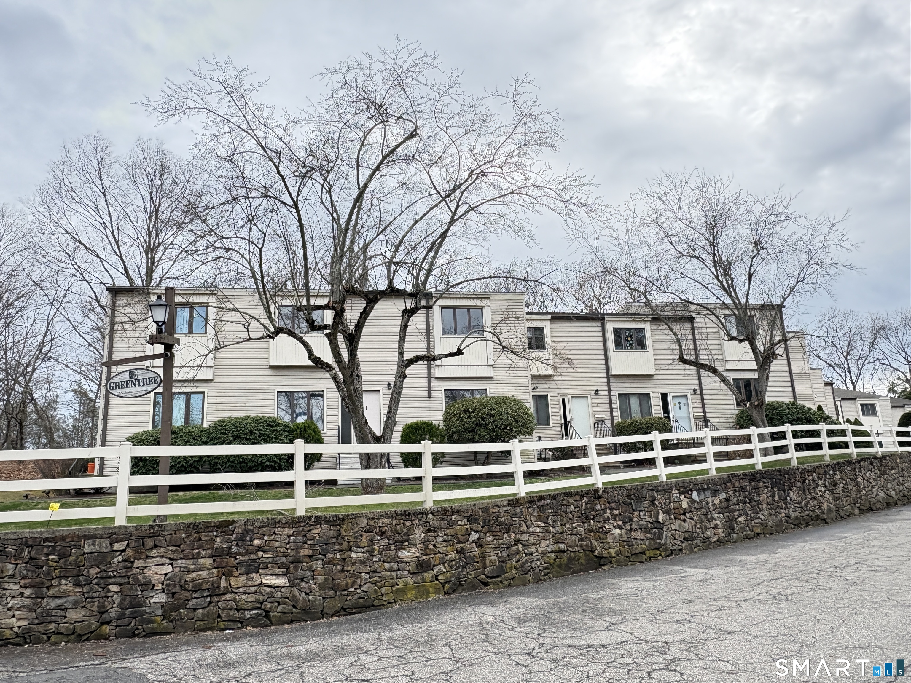 715 Frenchtown Road, 3, Bridgeport, CT 06606 | For Sale at $349,000