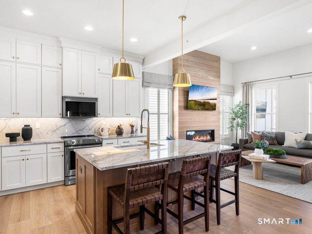 14 Holly Ridge Way, lot #85, Danbury, CT 06810 | For Sale at $977,000