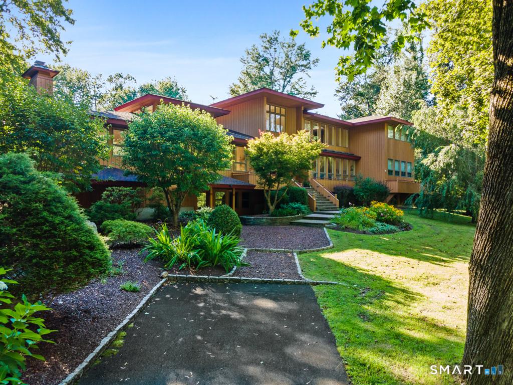 85 Norrans Ridge Drive, Ridgefield, CT 06877 | For Sale at $2,150,000