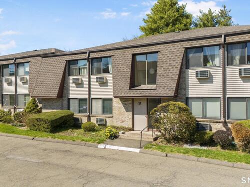  condo home for sale located at 255 Strawberry Hill Avenue, b10, Stamford, CT 06902