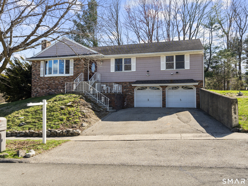  single family home for sale located at 450 Emerald Place, Stratford, CT 06615