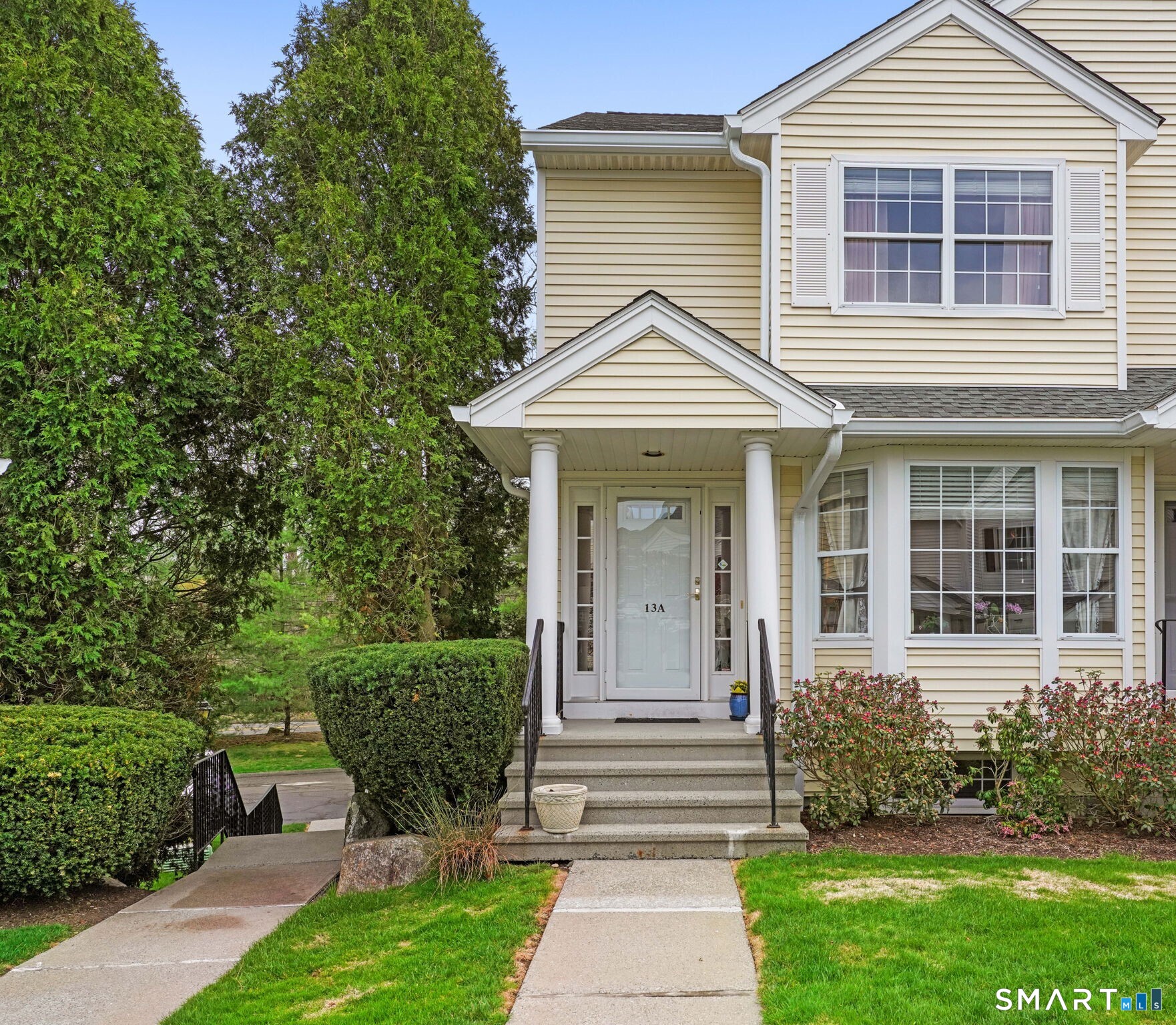 180 Turn Of River Road, 13a, Stamford, CT 06905 | For Sale at $789,000