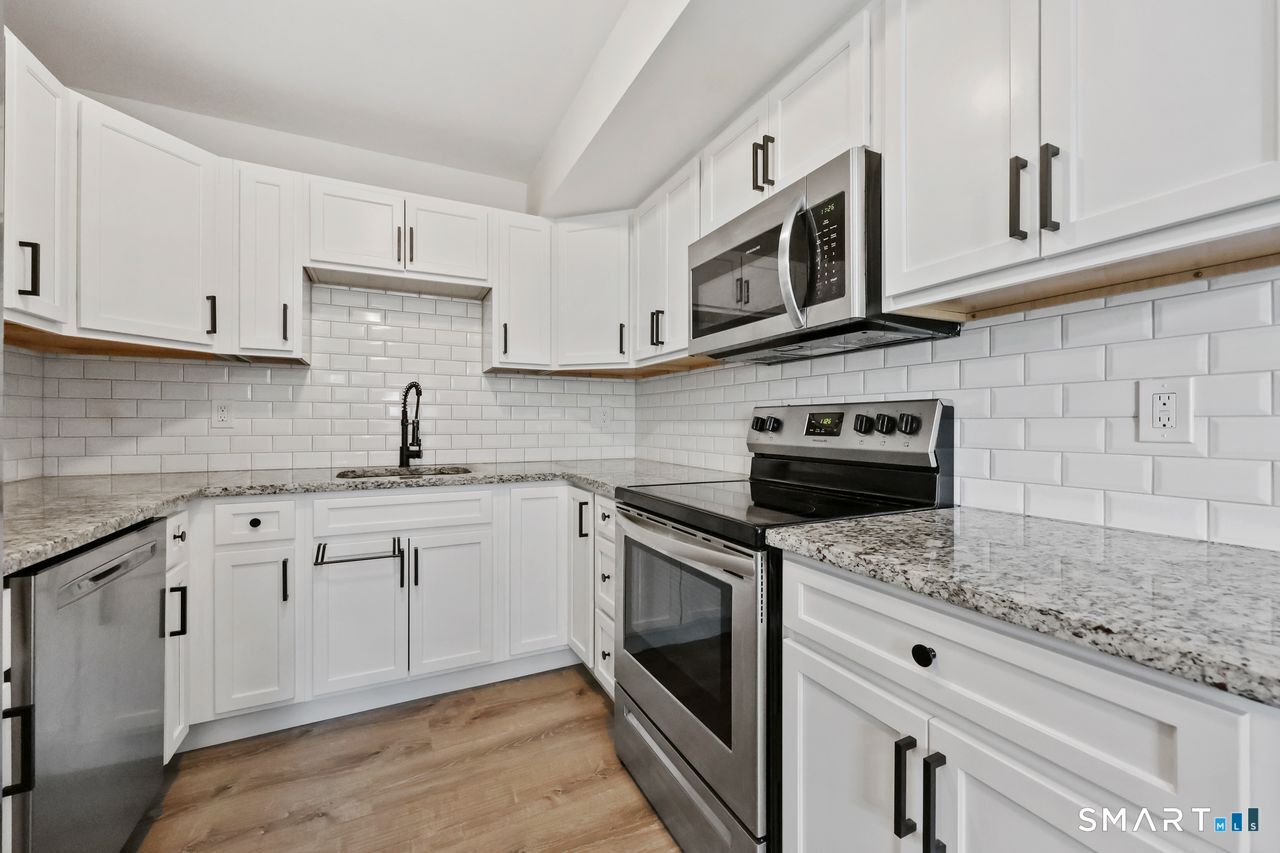 5 Van Zant Street, 1, Norwalk, CT 06855 | For Sale at $395,000