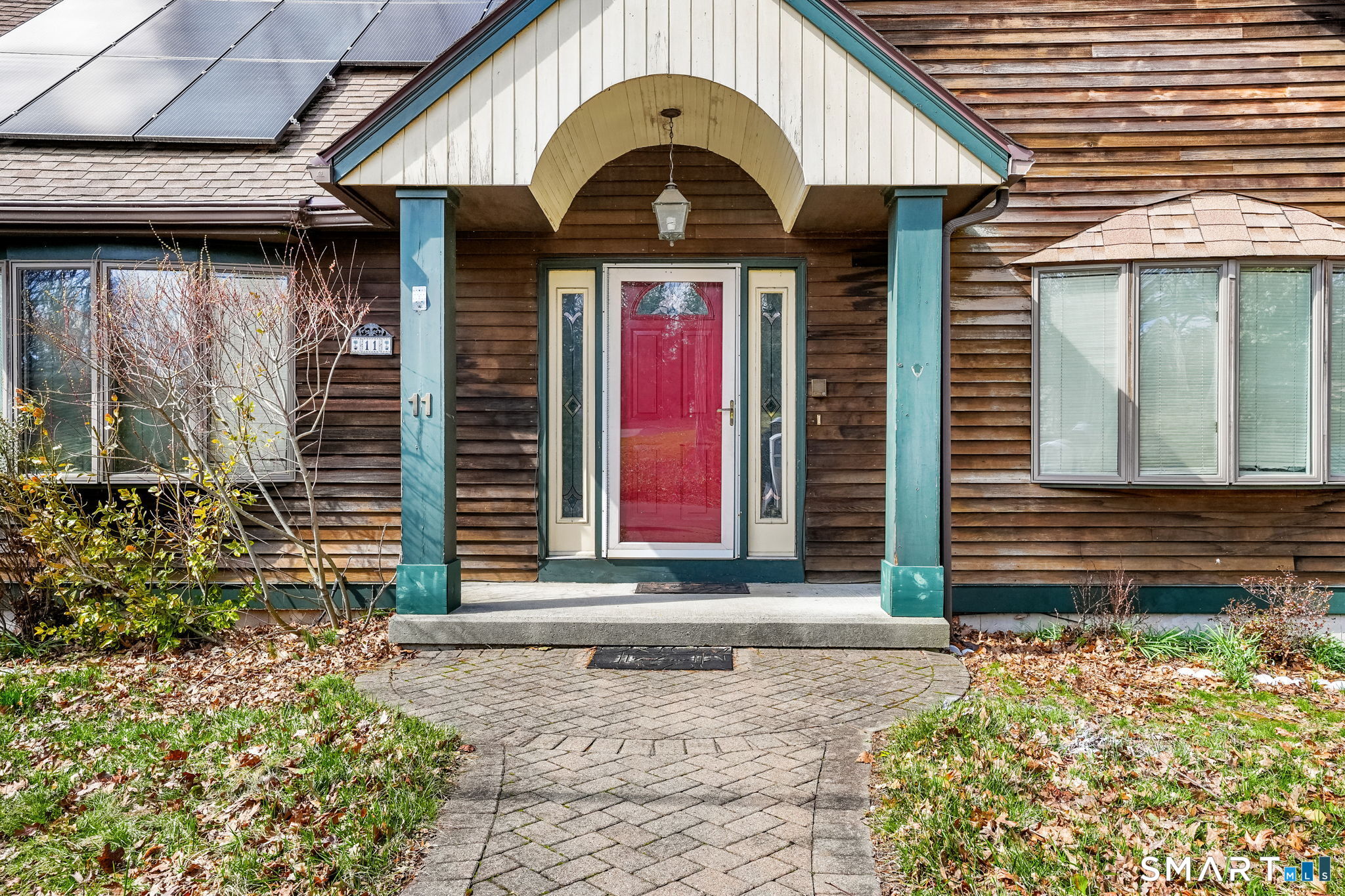 11 Circle Drive, Stratford, CT 06614 | For Sale at $710,000
