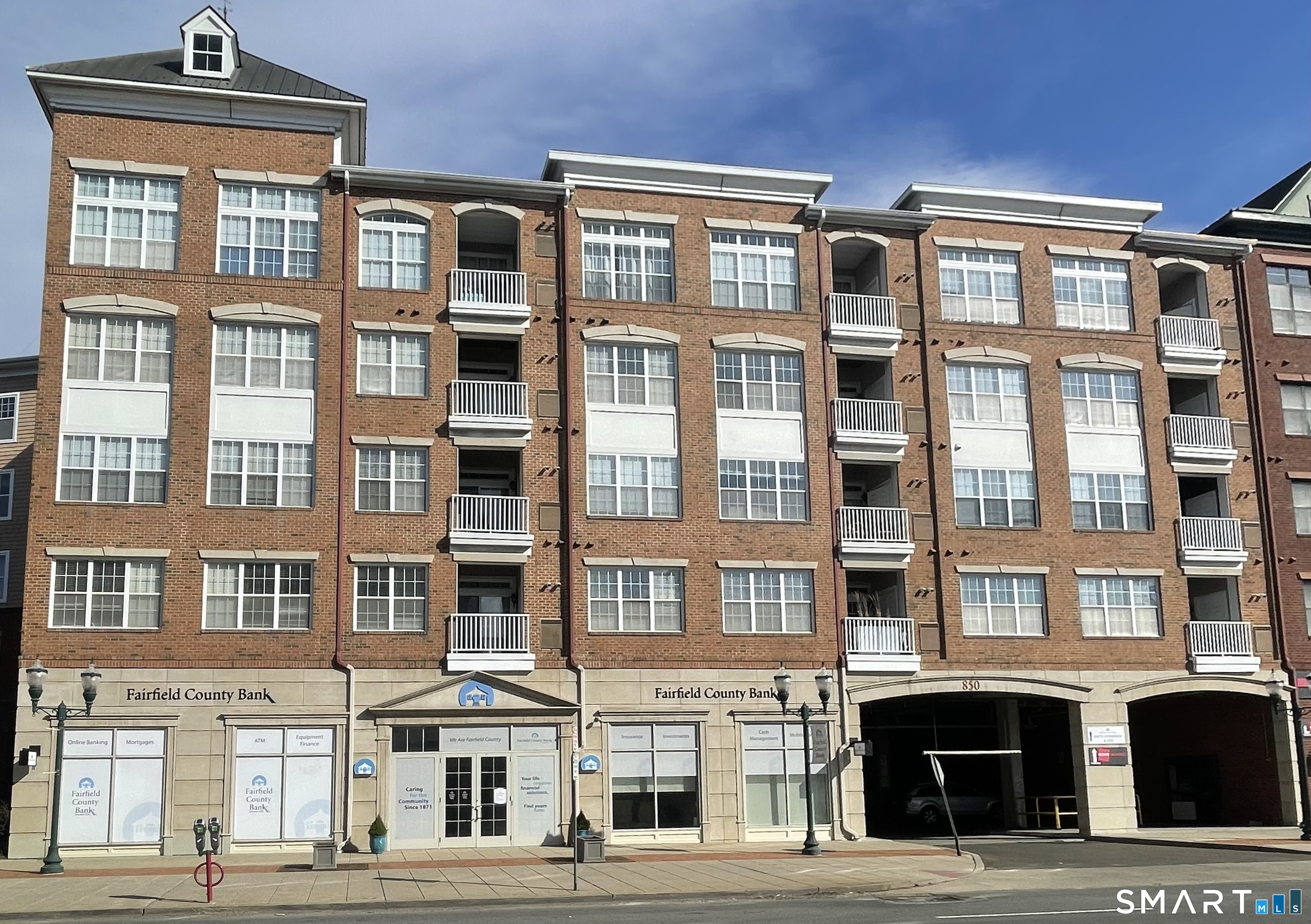 850 East Main Street, 205, Stamford, CT 06902 | For Sale at $490,000