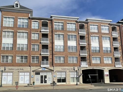  condo home for sale located at 850 East Main Street, 205, Stamford, CT 06902