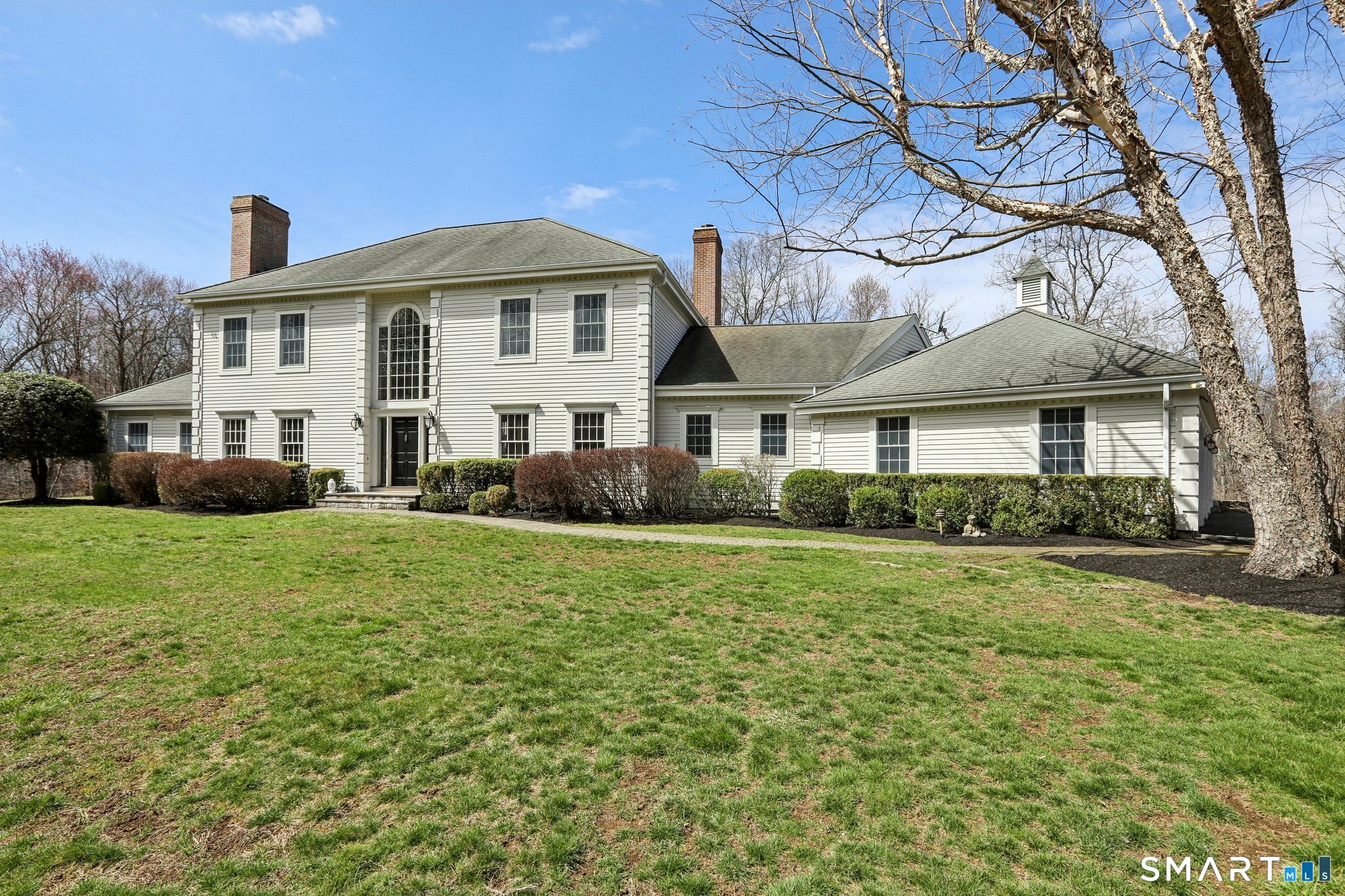 100 Chestnut Hill Road, Ridgefield, CT 06877 | For Sale at $1,700,000