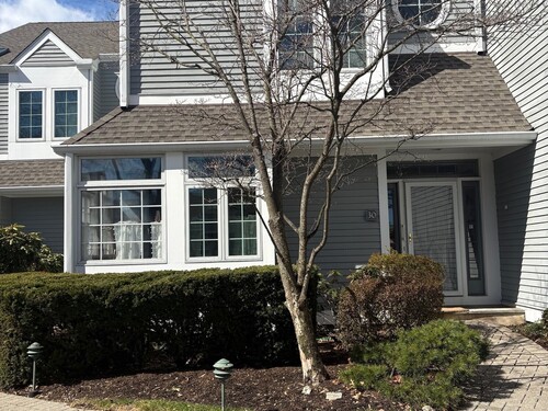  townhouse condo for sale located at 30 Hale Lane, 30, Darien, CT 06820