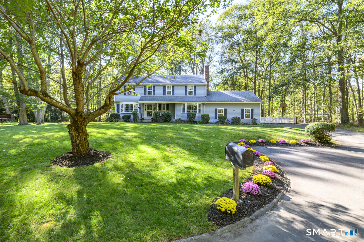 41 Catherine Street, Trumbull, CT 06611 | For Sale at $799,900