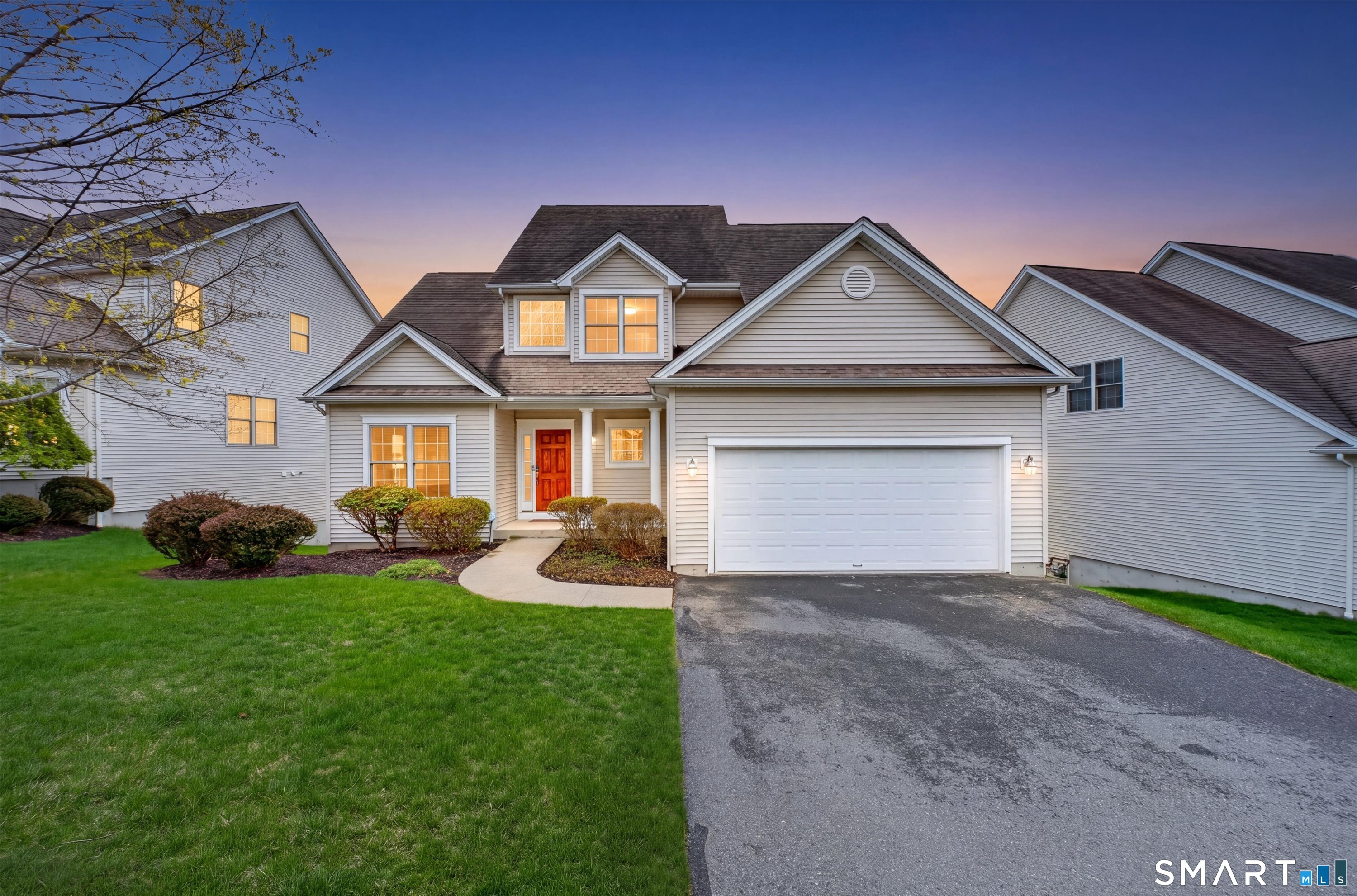 18 Tobins Court, 18, Danbury, CT 06810 | For Sale at $689,000