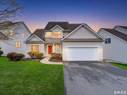  condo home for sale located at 18 Tobins Court, 18, Danbury, CT 06810