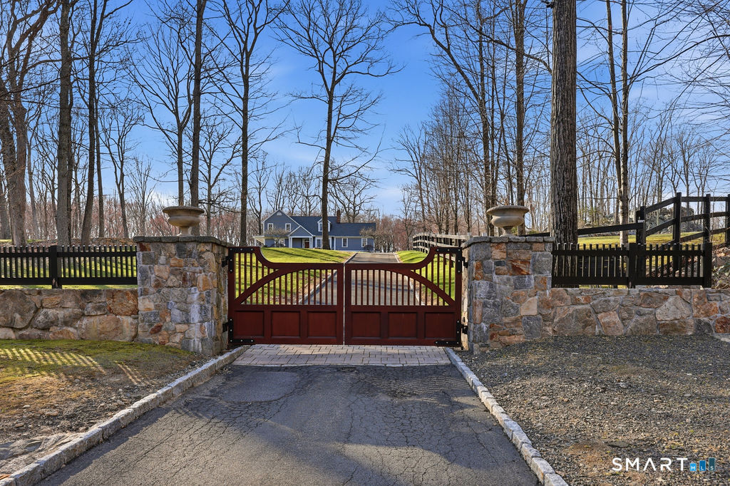 21 Split Rock Road, Newtown, CT 06470 | For Sale at $1,799,000