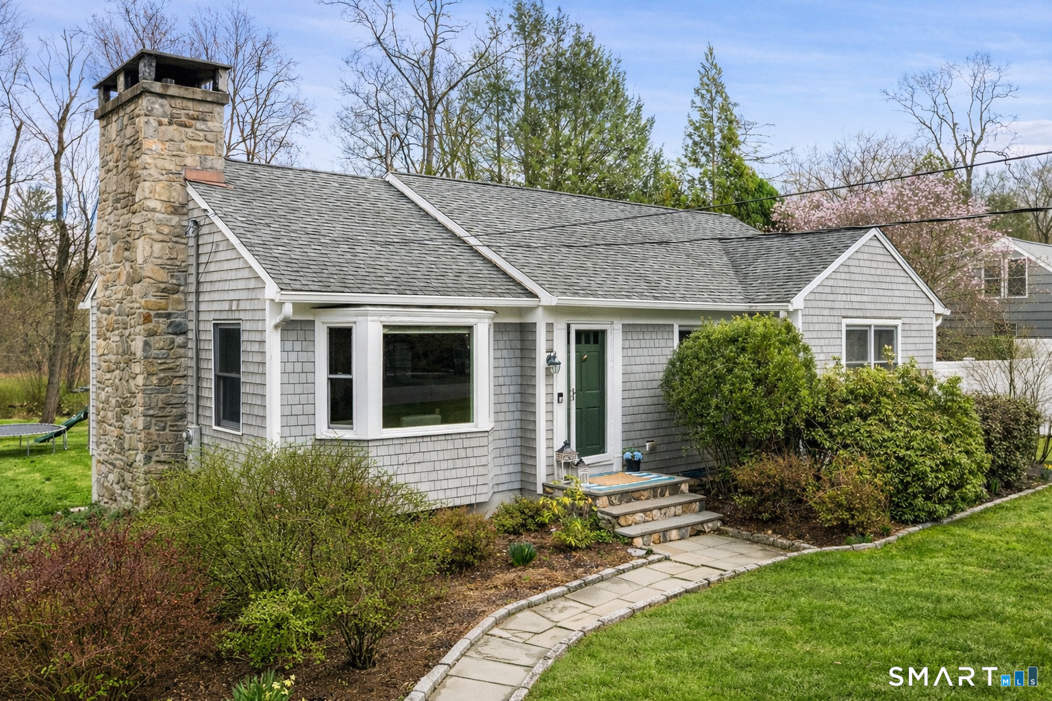 5 Iris Lane, Redding, CT 06896 | For Sale at $695,000