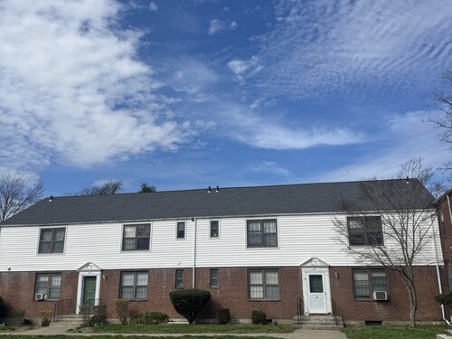  condo home for sale located at 31 Nob Hill Circle, a, Bridgeport, CT 06610