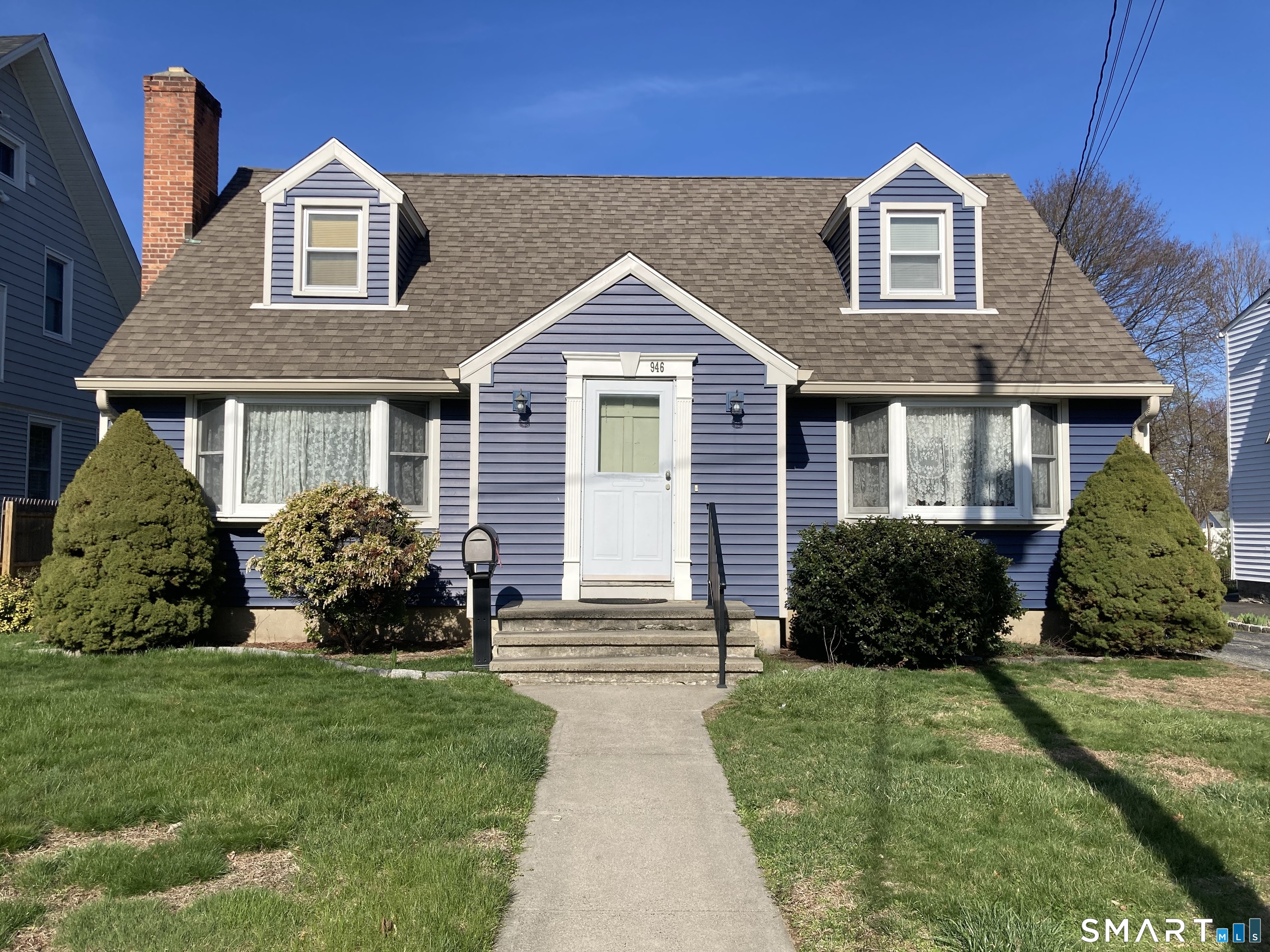 946 Riverton Terrace, Stratford, CT 06614 | For Sale at $469,900