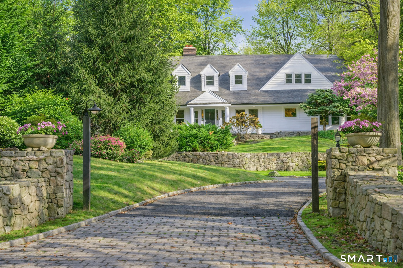 10 Woodhill Road, Wilton, CT 06897 | For Sale at $2,895,000