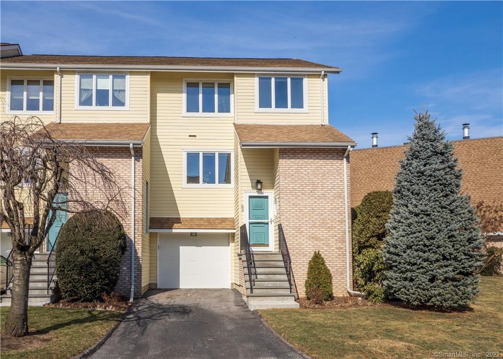 61 Seaview Avenue, 63, Stamford, CT 06902 | For Sale at $849,000