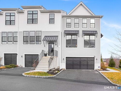  townhouse condo for sale located at 185 Brentwood Circle, 185, Danbury, CT 06810