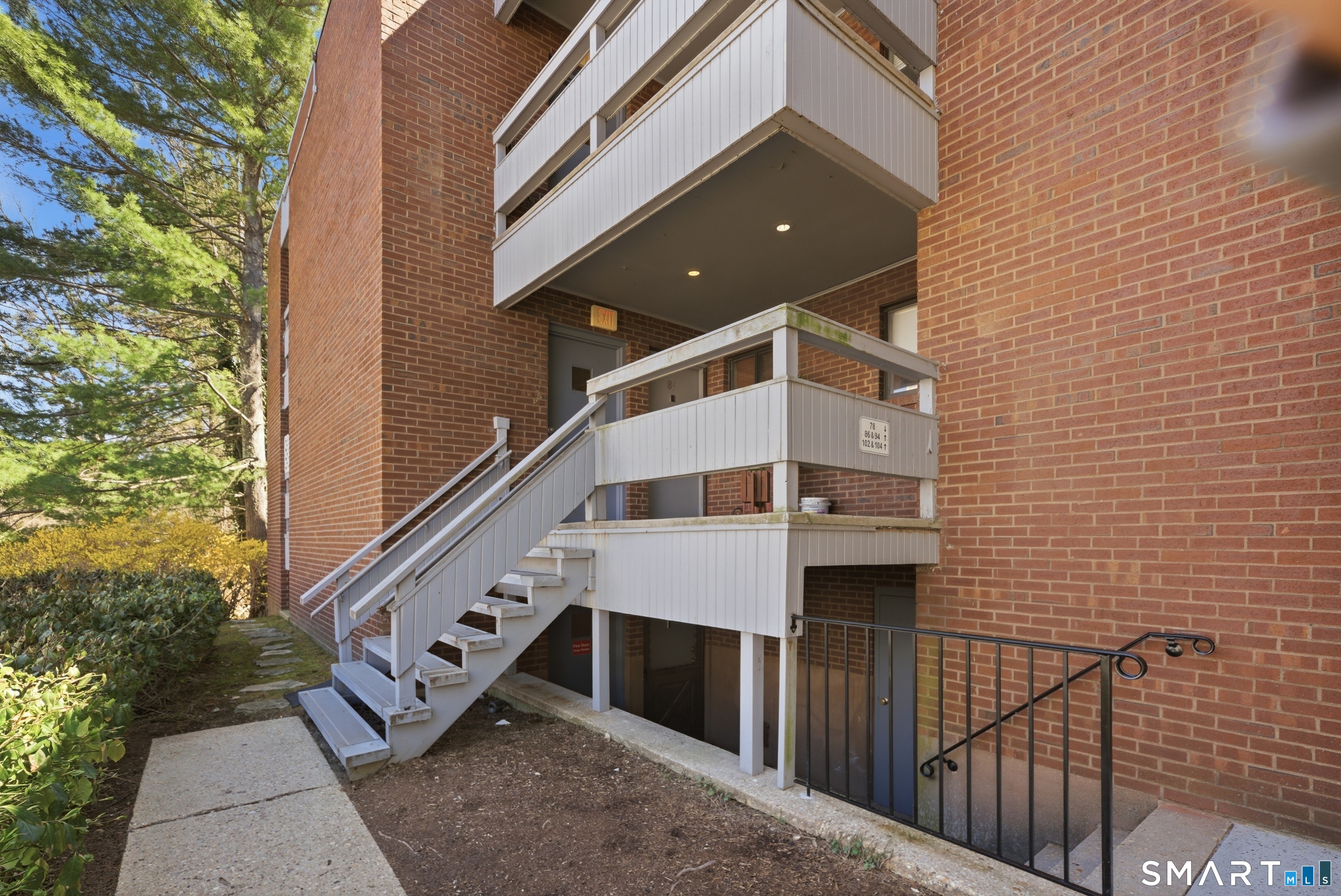 94 Wilton Crest, 94, Wilton, CT 06897 | For Sale at $295,000