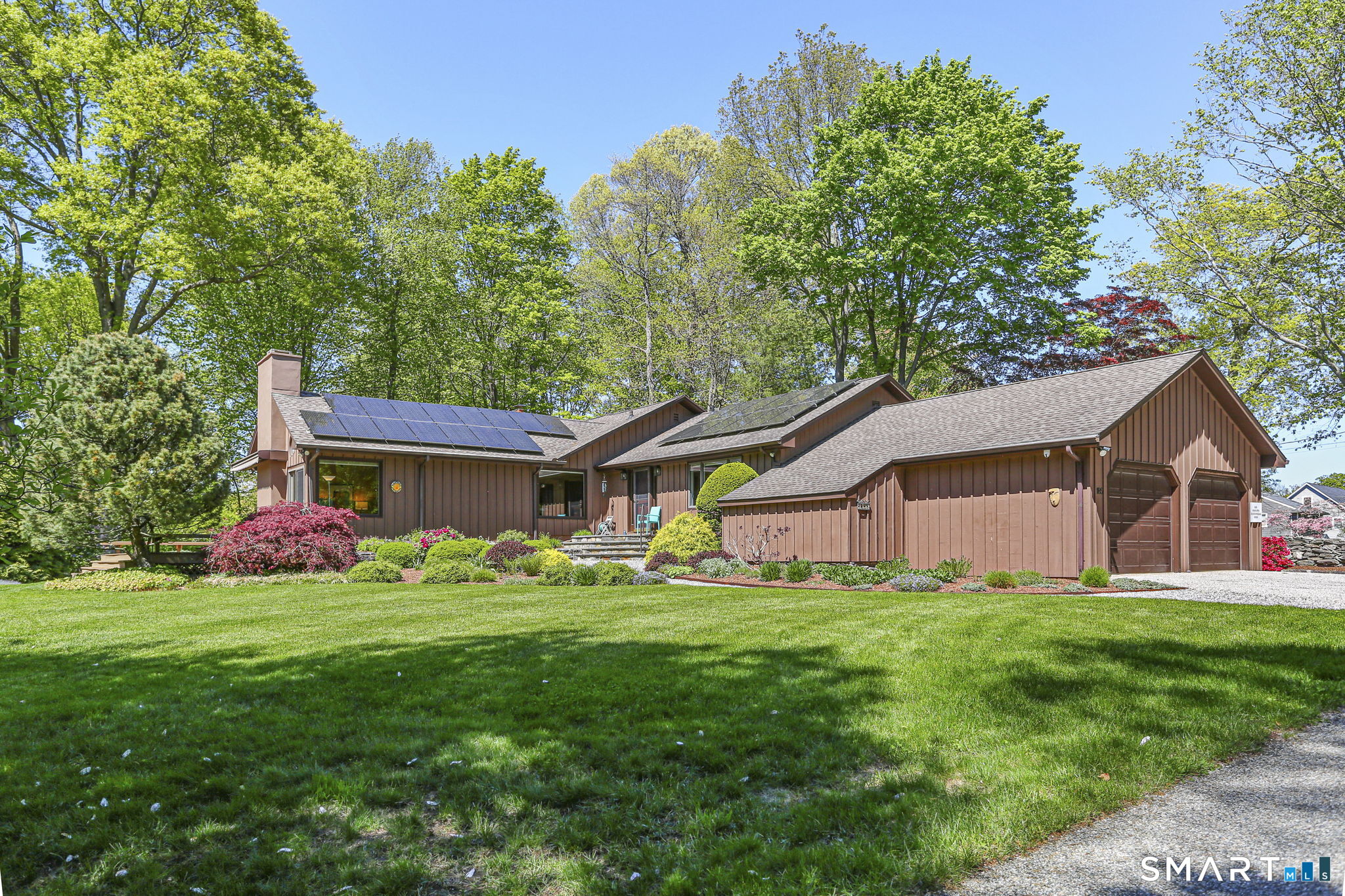 1185 Stillson Road, Fairfield, CT 06824 | For Sale at $1,275,000