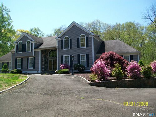  single family home for sale located at 5 Cranberry Lane, Shelton, CT 06484