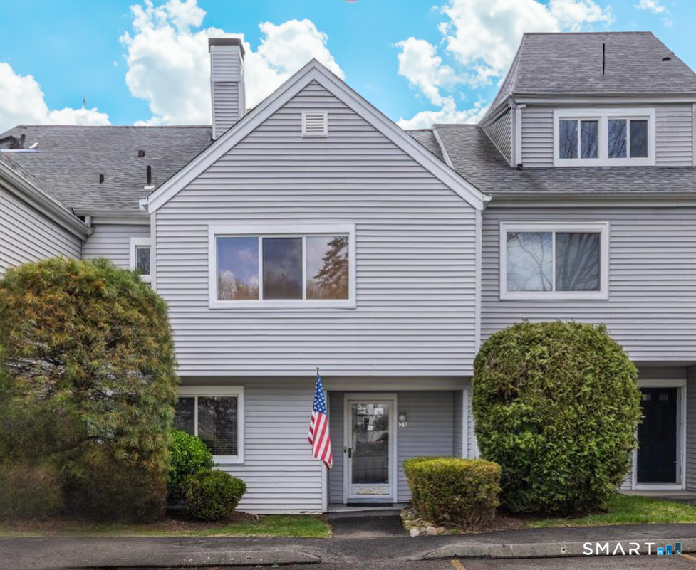 71 Country Place, 71, Shelton, CT 06484 | For Sale at $369,000