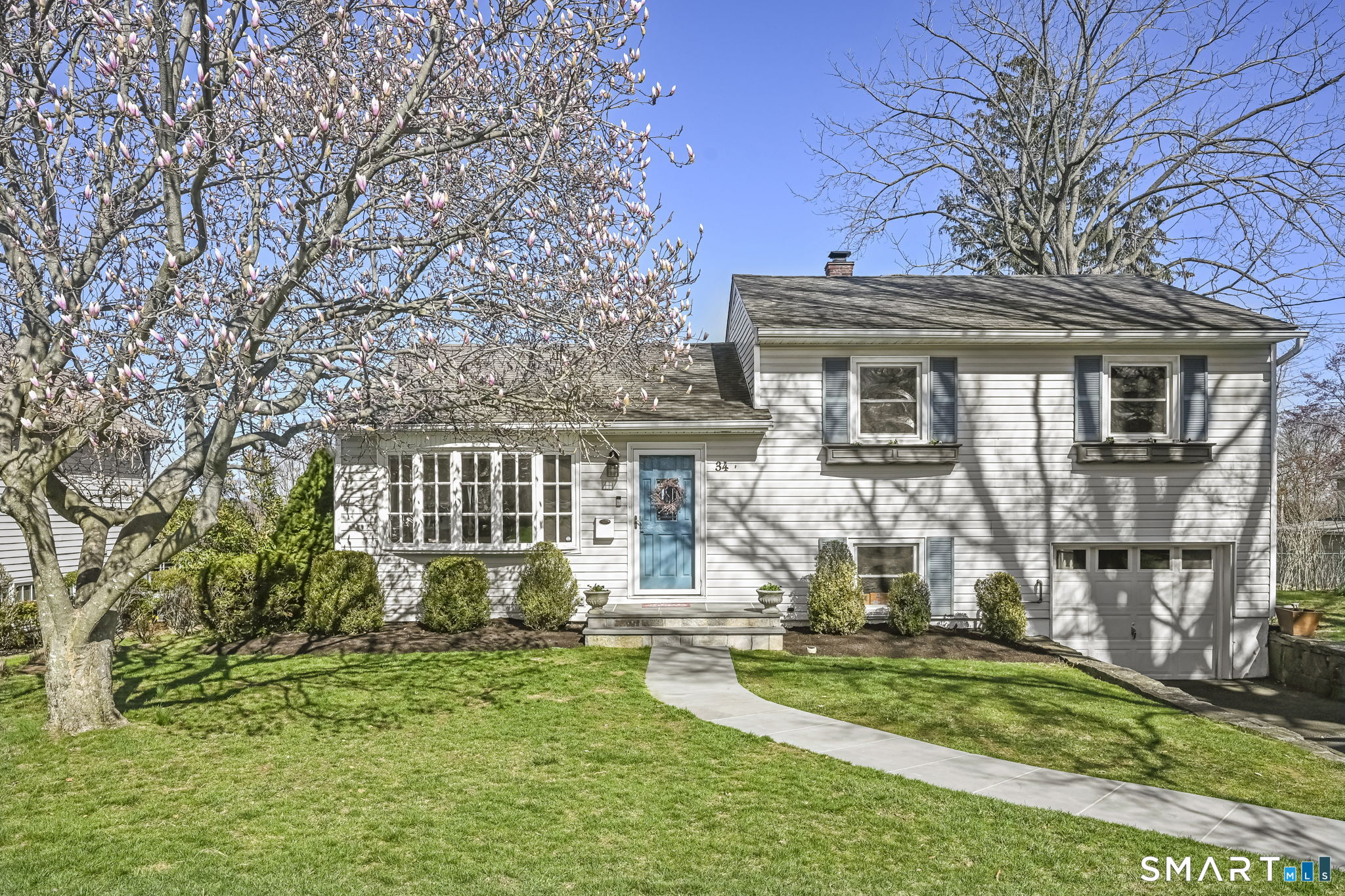 34 Andover Road, Stamford, CT 06902 | For Sale at $899,000
