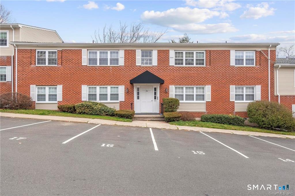 50 Greenhouse Road, 26b, Bridgeport, CT 06606 | For Sale at $220,000