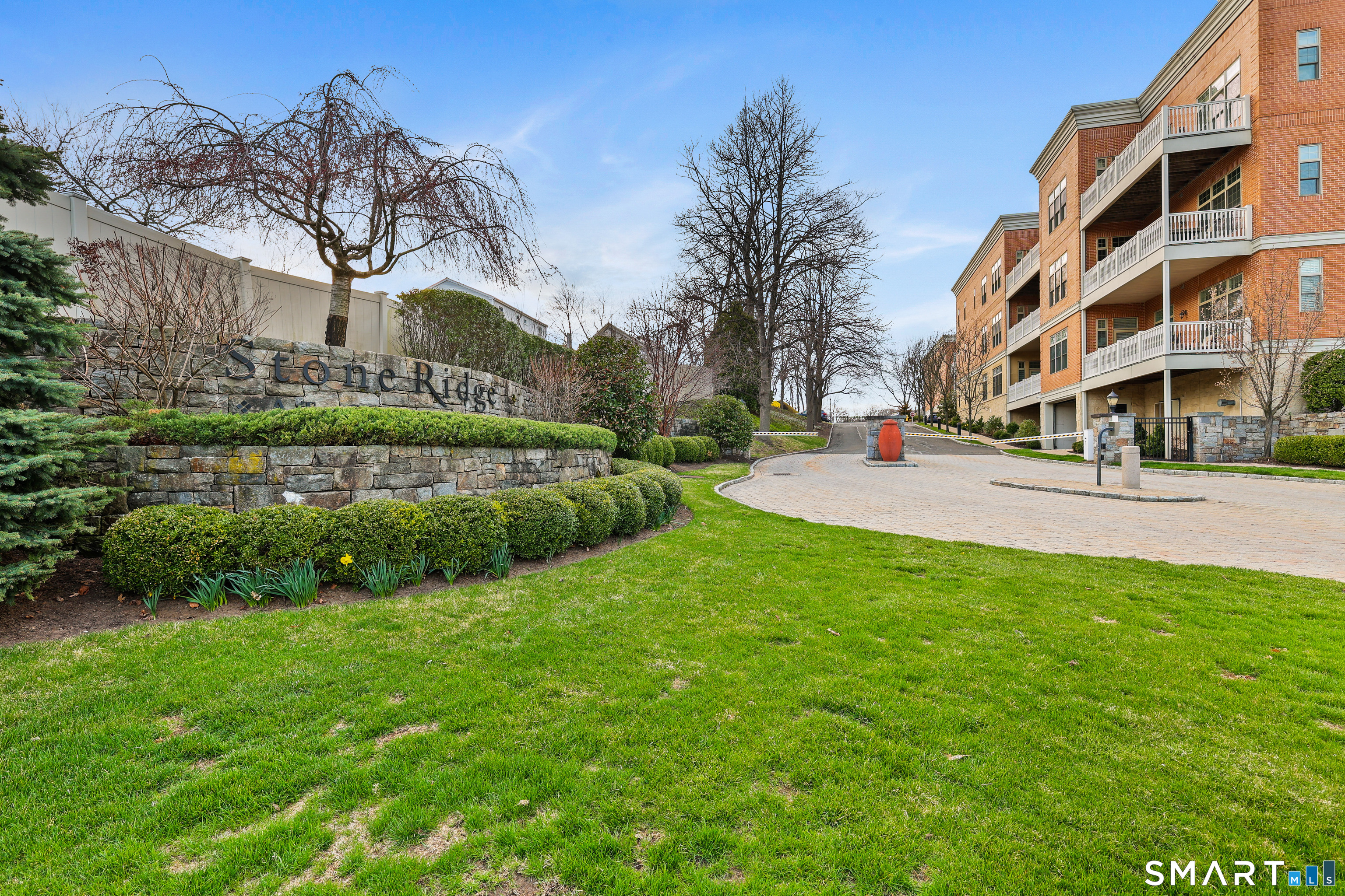 50 Stone Ridge Way, 2a, Fairfield, CT 06824 | For Sale at $599,000