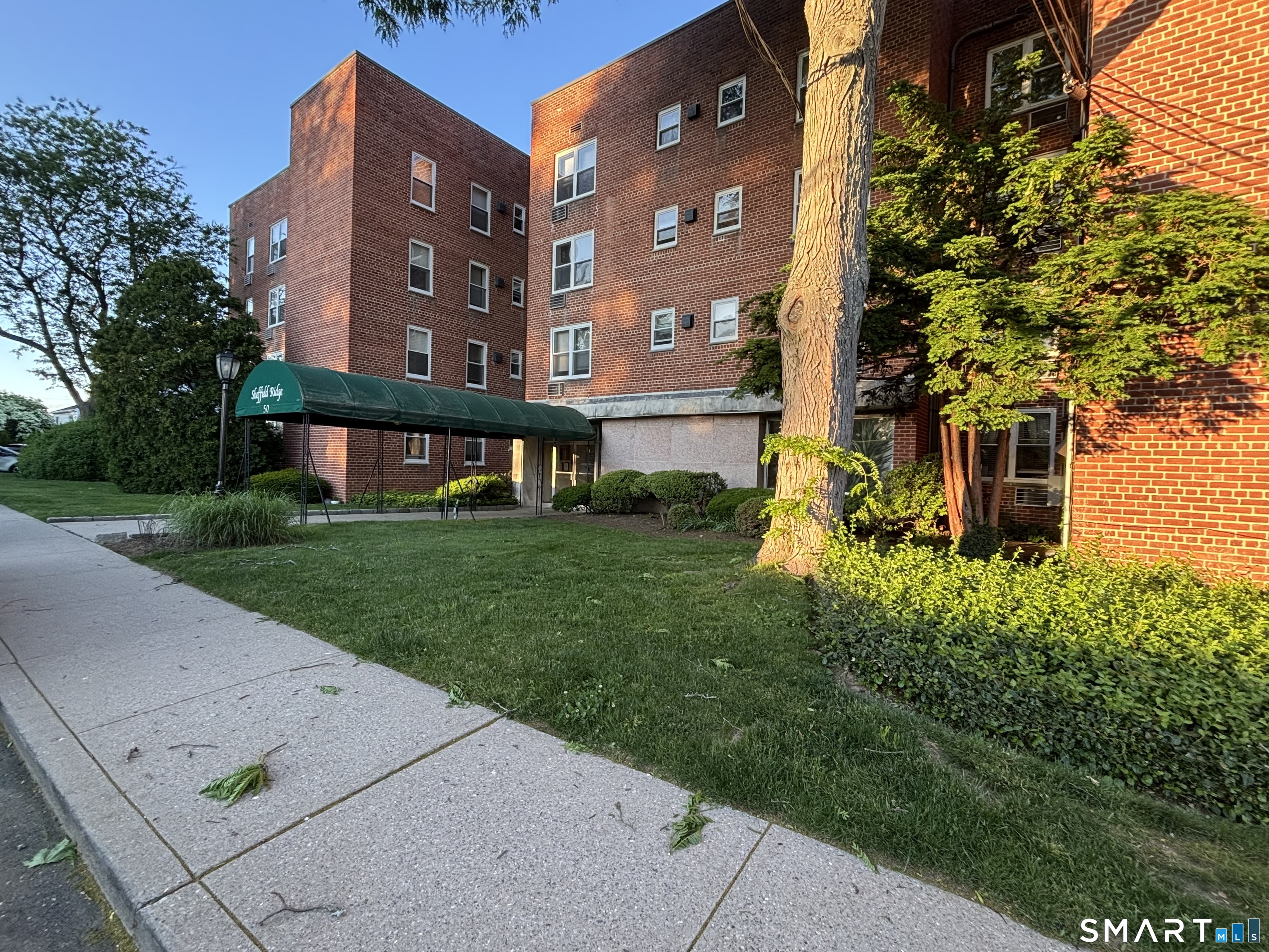 50 Fairview Avenue, 3h, Norwalk, CT 06850 | For Sale at $230,000
