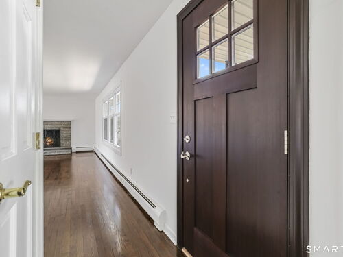  single family home for sale located at 195 Post Oak Road, Stratford, CT 06614