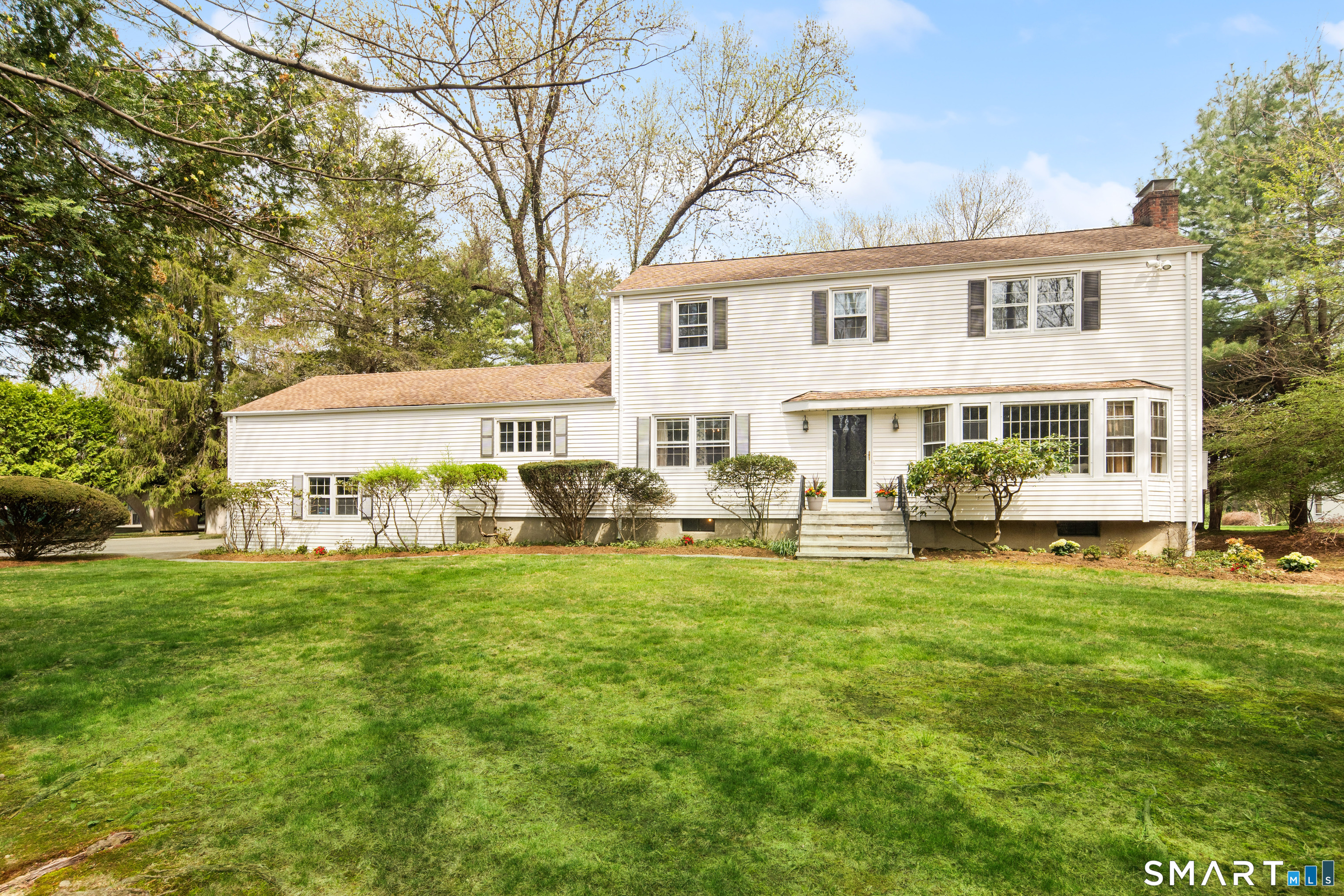 788 South Avenue, New Canaan, CT 06840 | For Sale at $1,375,000