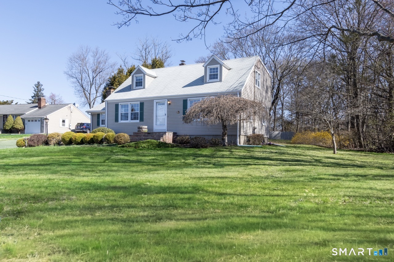 146 Warde Terrace, Fairfield, CT 06824 | For Sale at $775,000