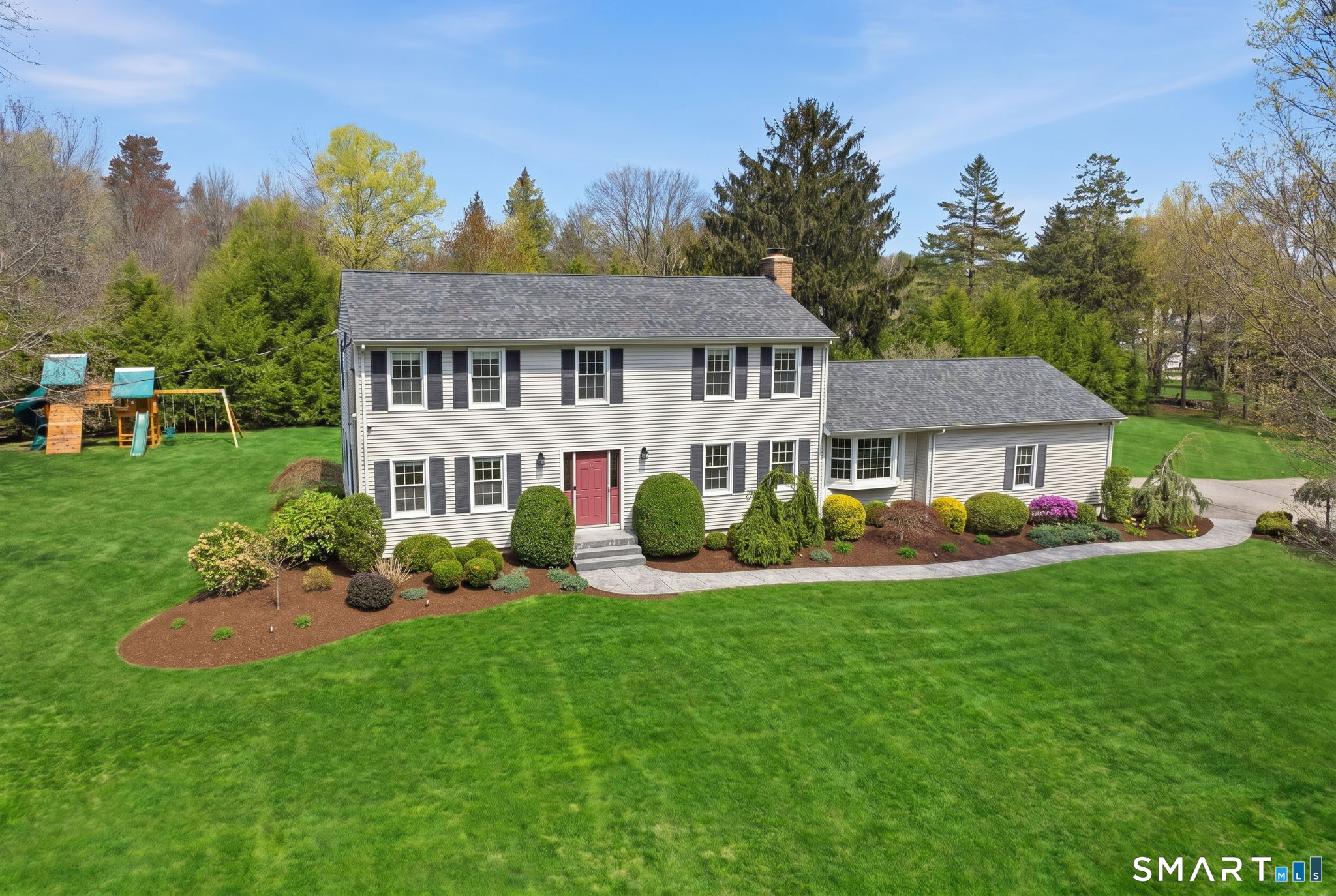 8 Scenic Hill Road, Trumbull, CT 06611 | For Sale at $949,000