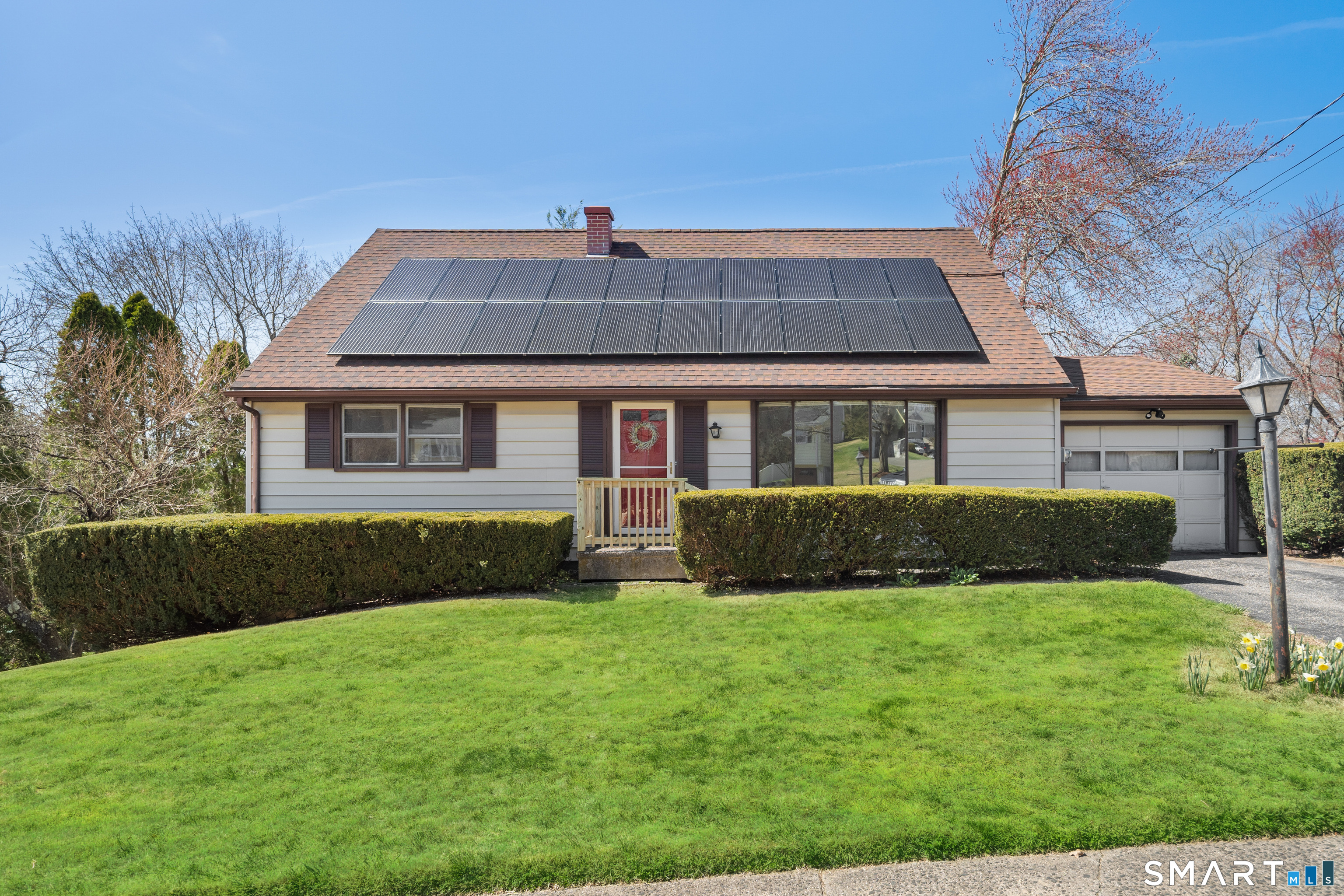 155 Emerald Place, Stratford, CT 06614 | For Sale at $479,000