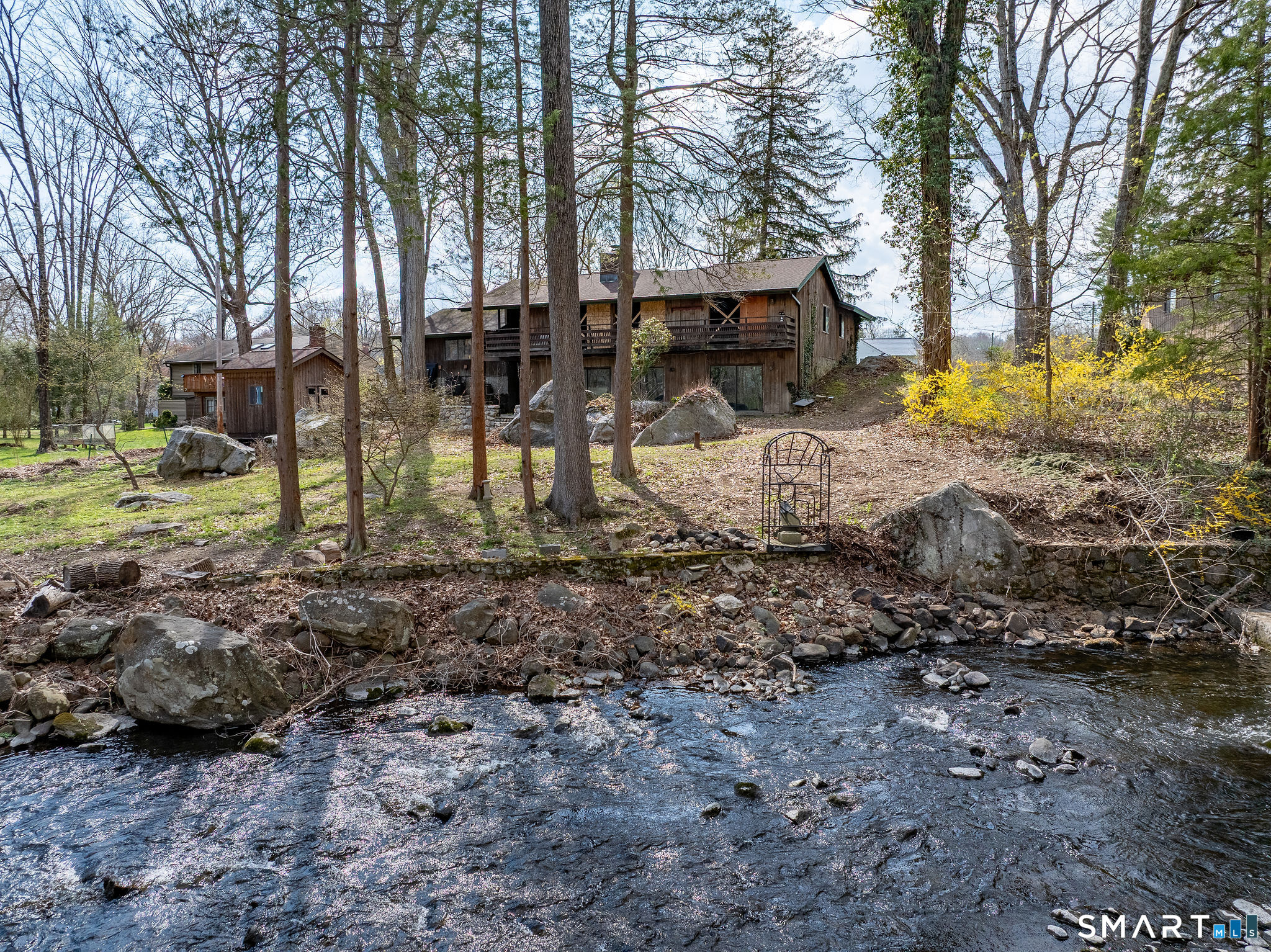 79 Loughran Avenue, Stamford, CT 06902 | For Sale at $825,000