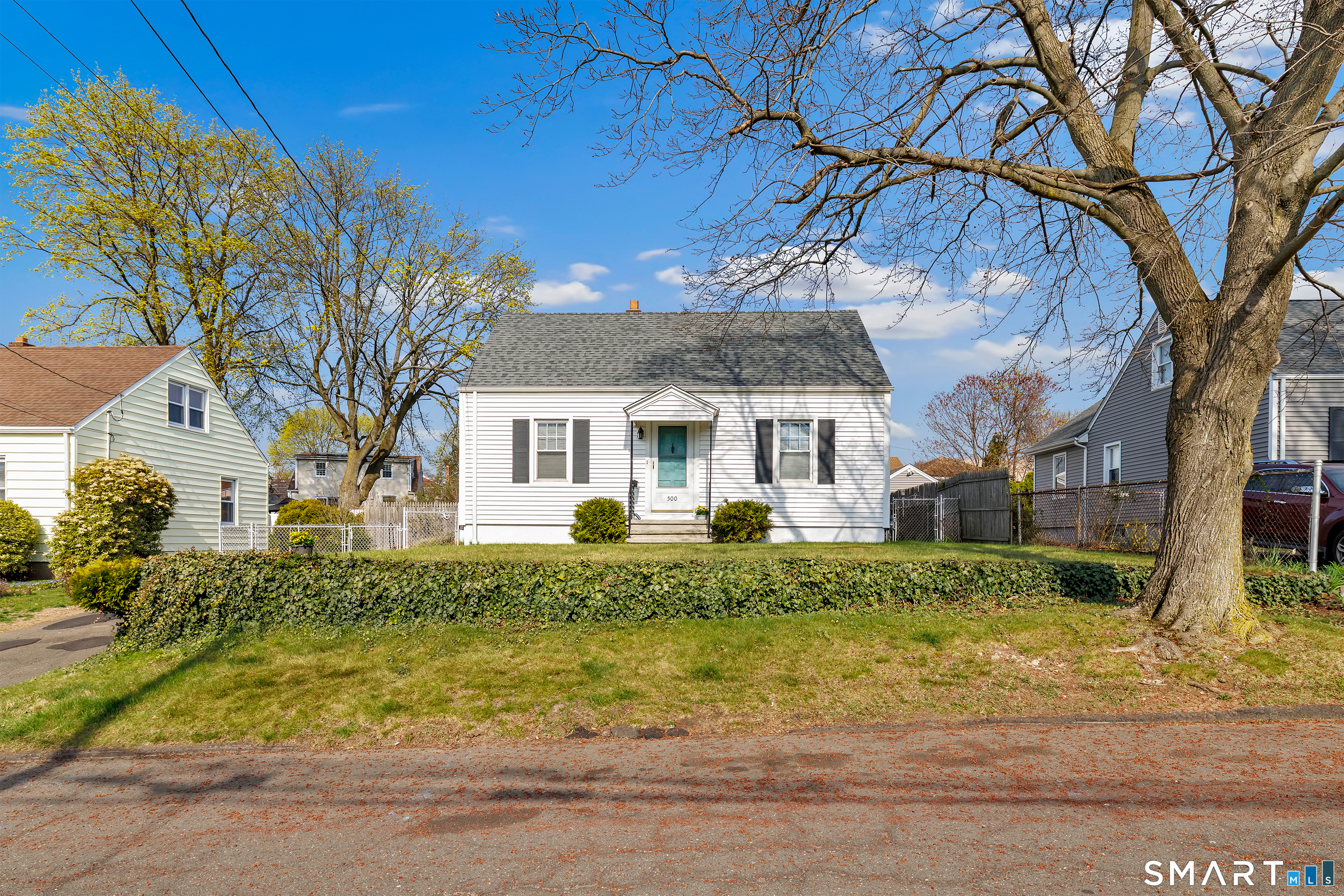 500 Barnum Ter Extension, Stratford, CT 06614 | For Sale at $375,000